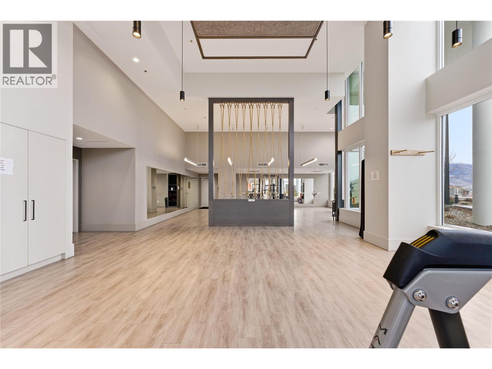 1181 Sunset Drive Unit# 701, Kelowna
