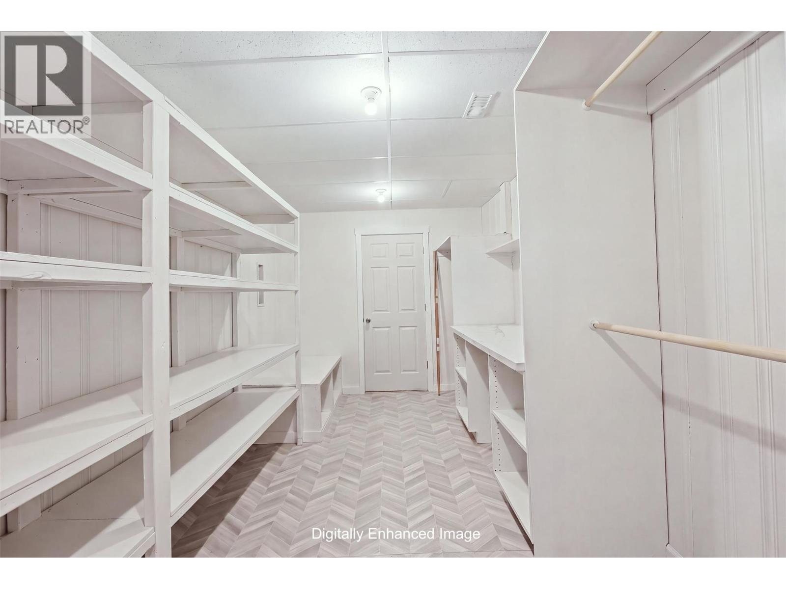812 Columbia Street - 34
