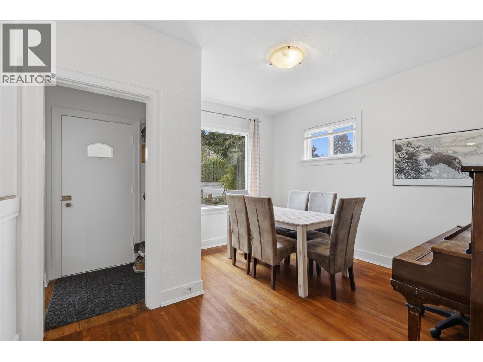 812 Columbia Street - 6