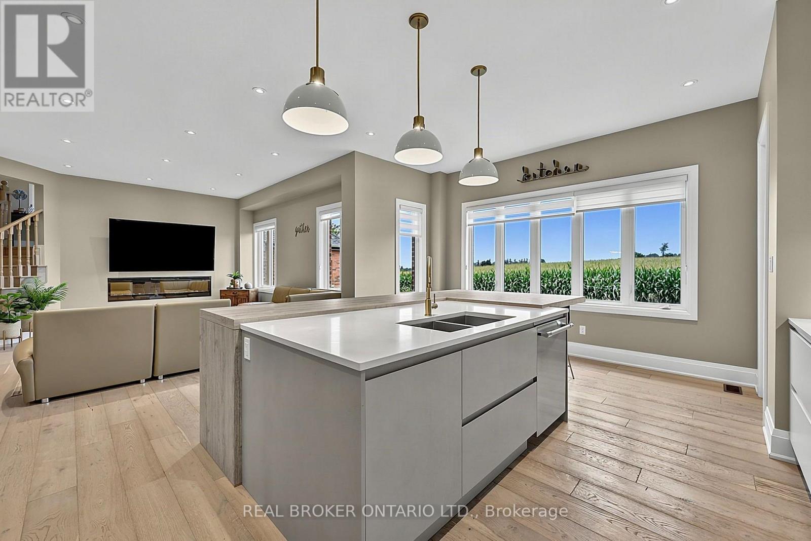 64 Manor Glen Crescent — photo 15
