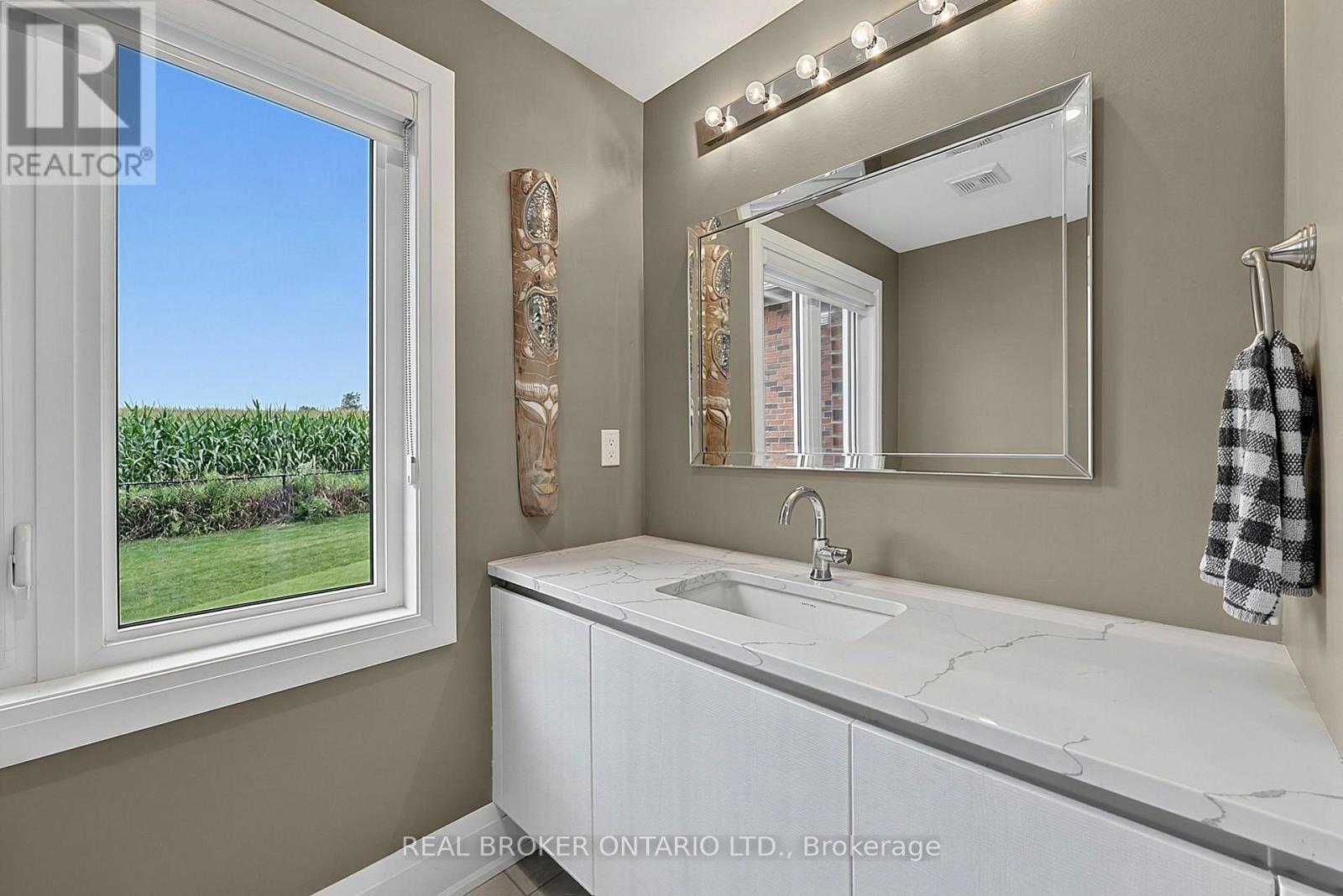 64 Manor Glen Crescent — photo 19
