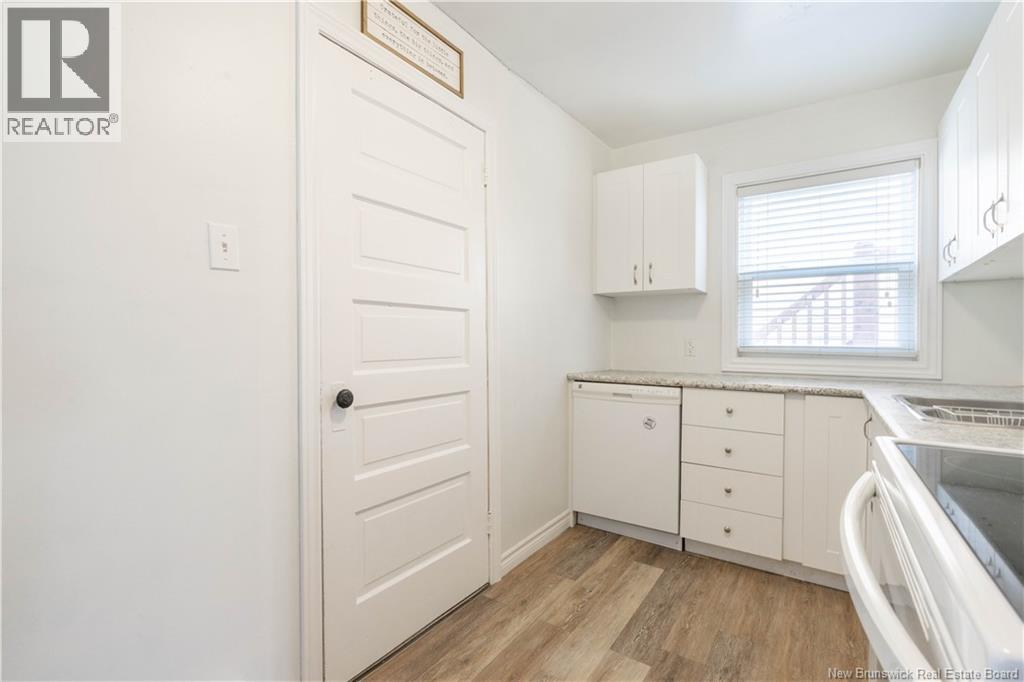 31 Topeka Street - 14