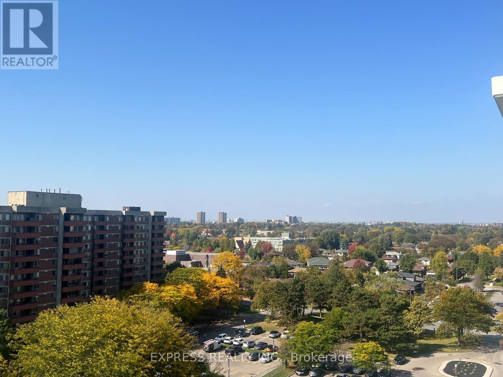 4010 Eglinton Avenue West — photo 14