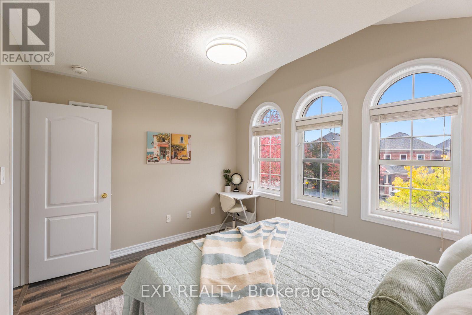 141 WESTON DRIVE - 20