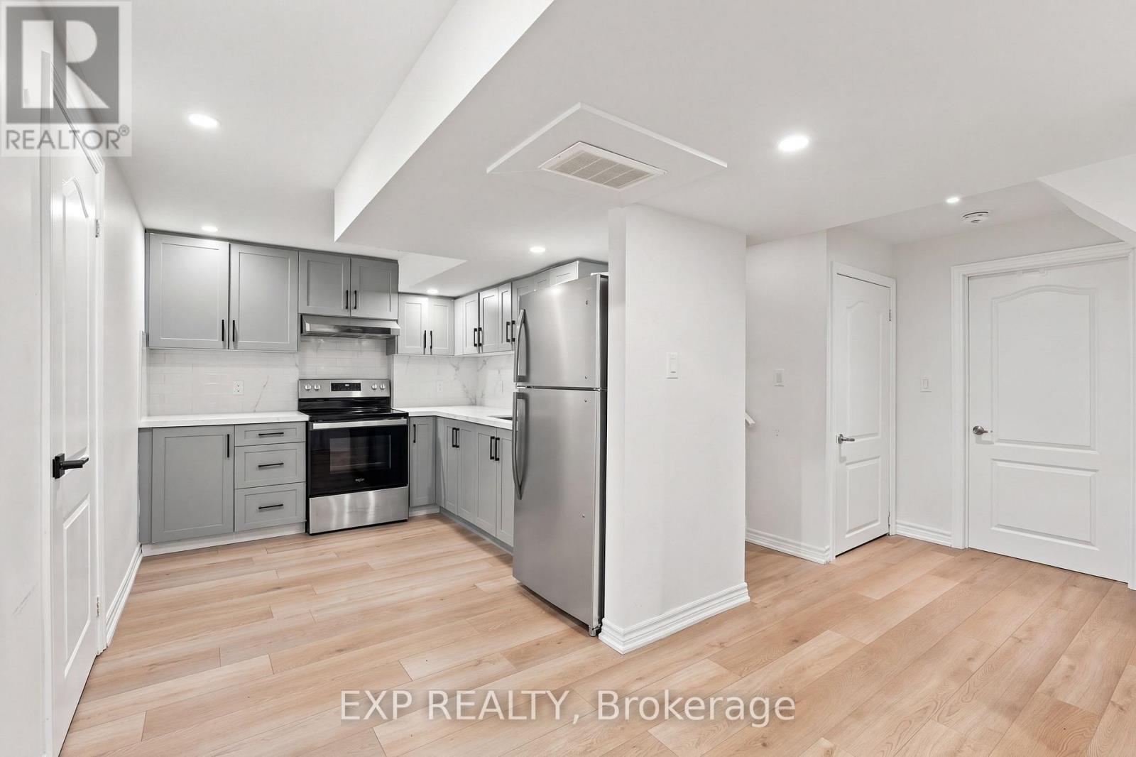 141 WESTON DRIVE - 32