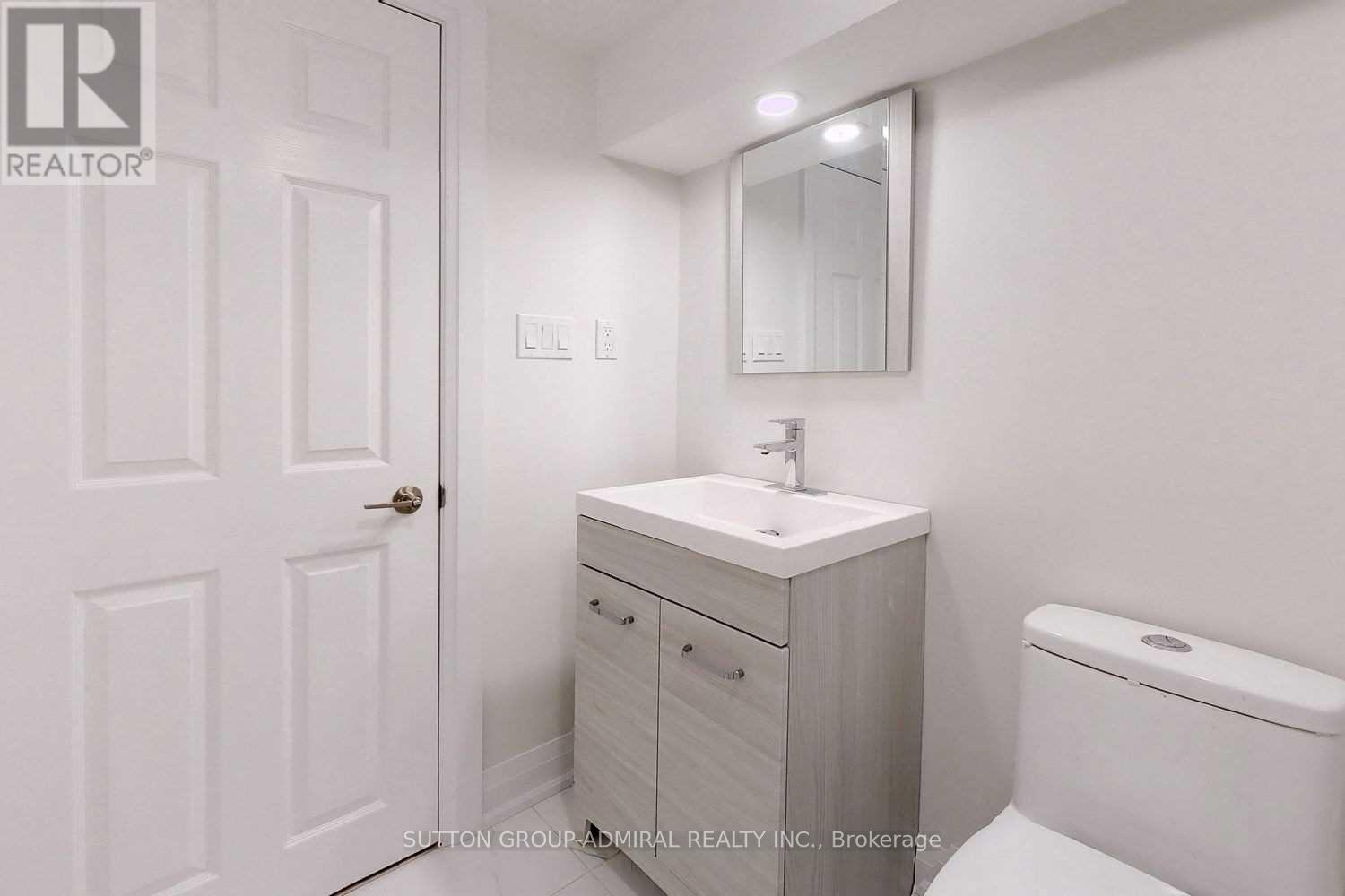LOWER - 126 ARMSTRONG AVENUE, Toronto (Dovercourt-Wallace Emerson-Junction) — photo 7