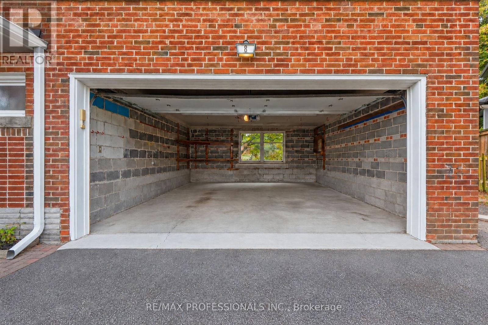 8 Northolt Court — photo 50