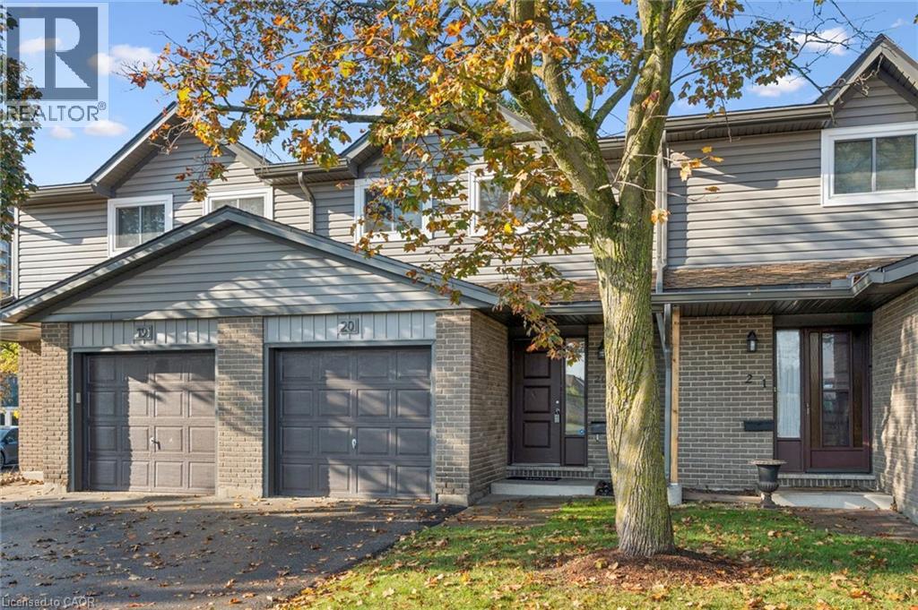 46 CEDARWOODS Crescent Unit# 20 — photo 3