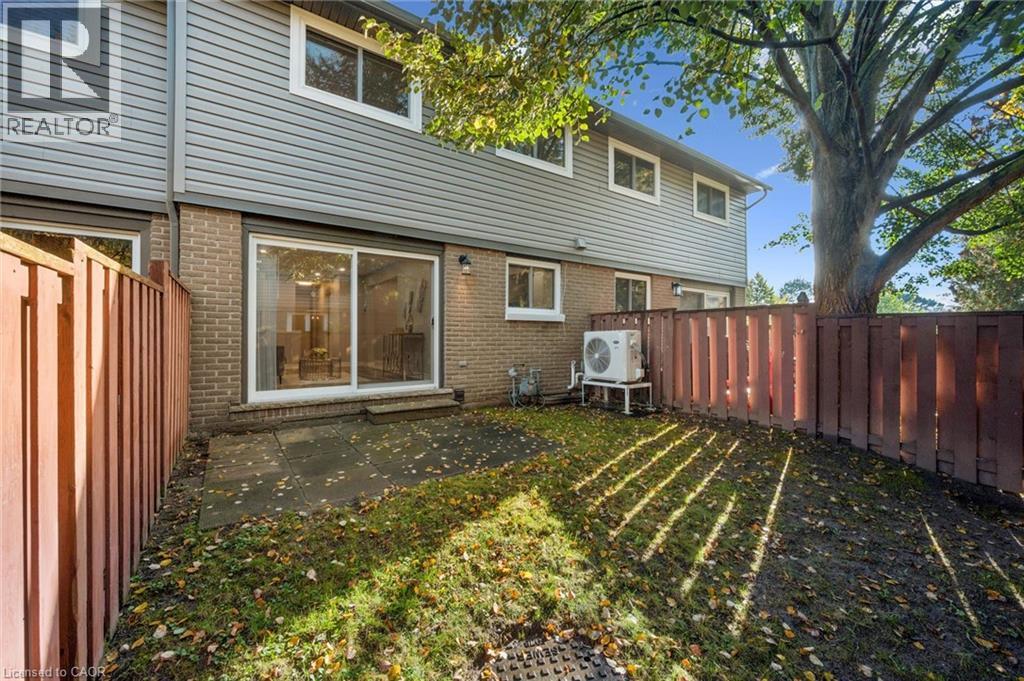 46 Cedarwoods Crescent — photo 34