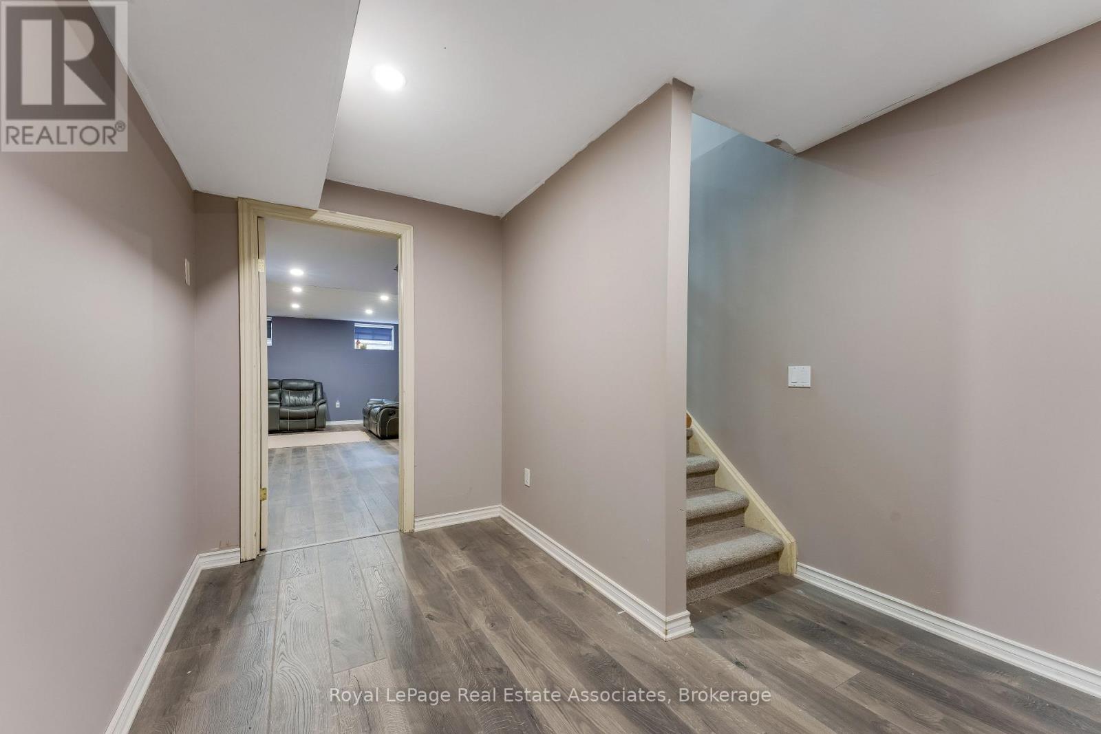406 Sandy Cove Crescent — photo 31