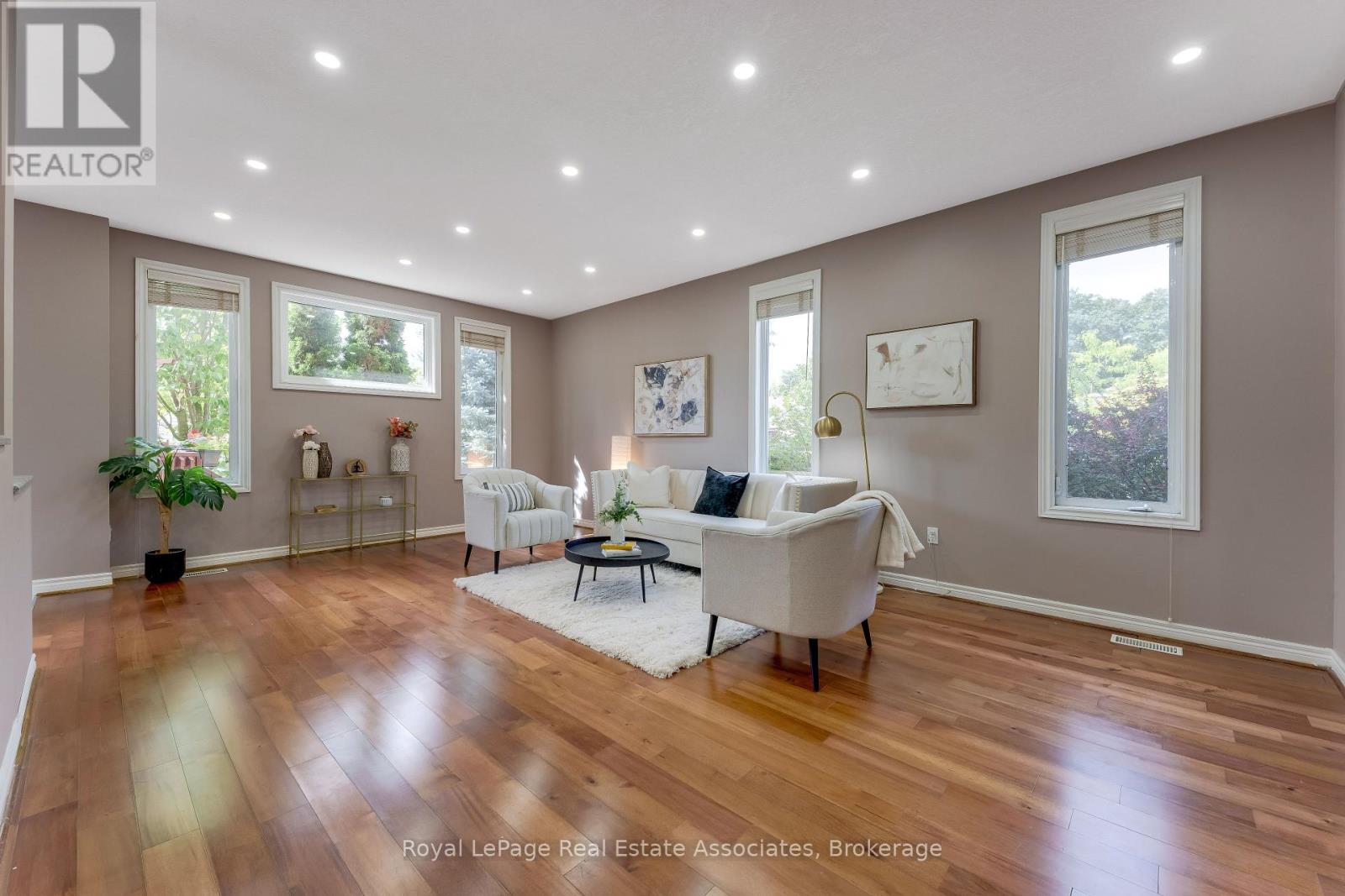 406 SANDY COVE CRESCENT - 4