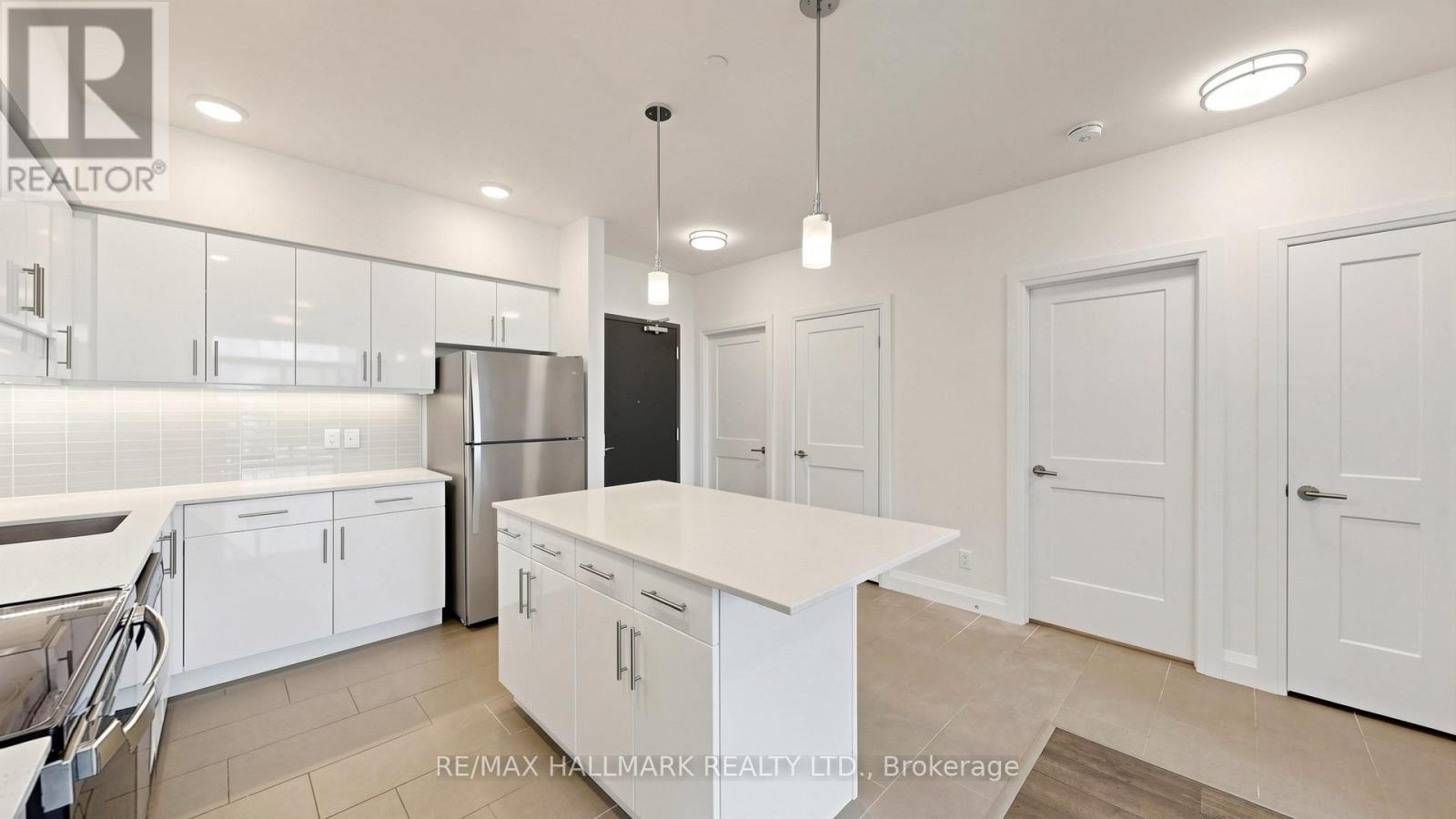 399 Queen Street South — photo 18