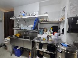 301 Pembina Highway, Winnipeg, MB R3L2E3 Photo 12