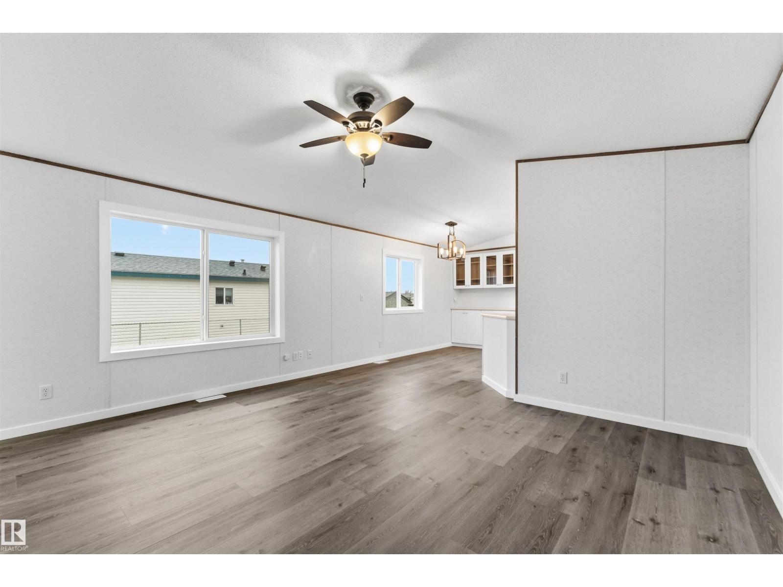 4726 49A ST - 7