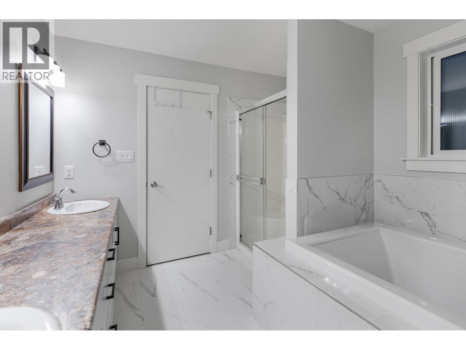 2794 MAURICE DRIVE - 23