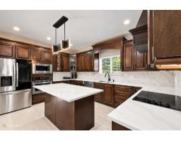 12788 105a Avenue, Surrey, BC V3V0A6 Photo 9