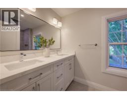 34 Moore Avenue N, Waterloo, ON N2J3E5 Photo 19