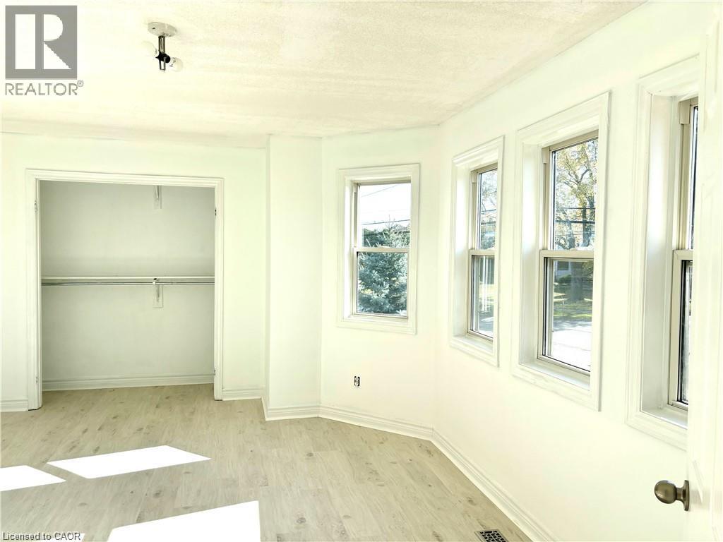 299 Main Street East — photo 14