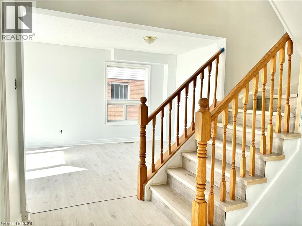 299 MAIN Street E Unit# A, Grimsby — photo 2
