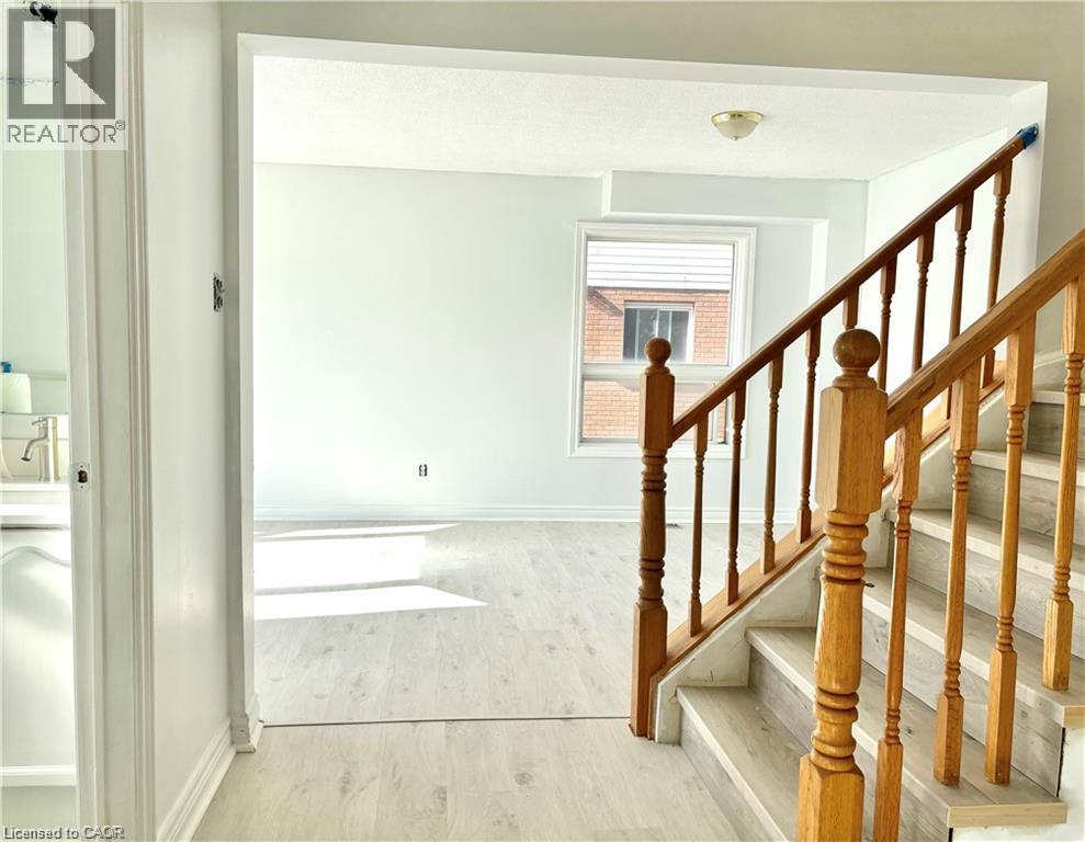 299 MAIN Street E Unit# A, Grimsby — photo 5