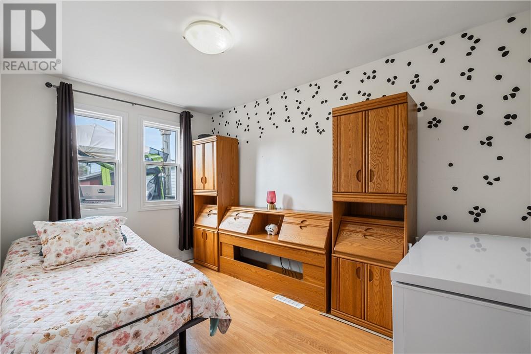 3 Frank Street - 15