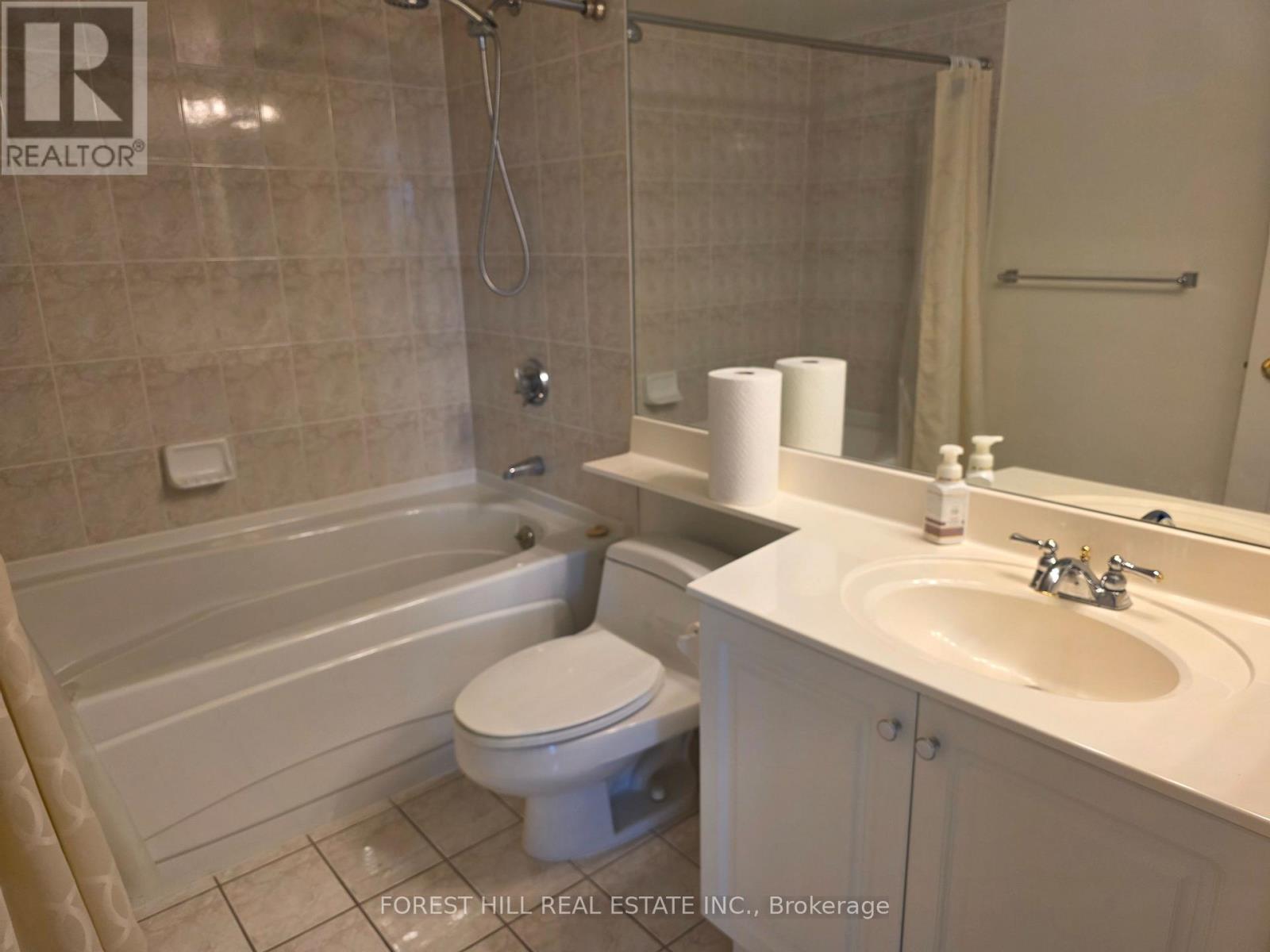 89 Skymark Drive — photo 12