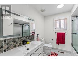 5054 Terry Fox Way, Mississauga, ON L5V1R7 Photo 37