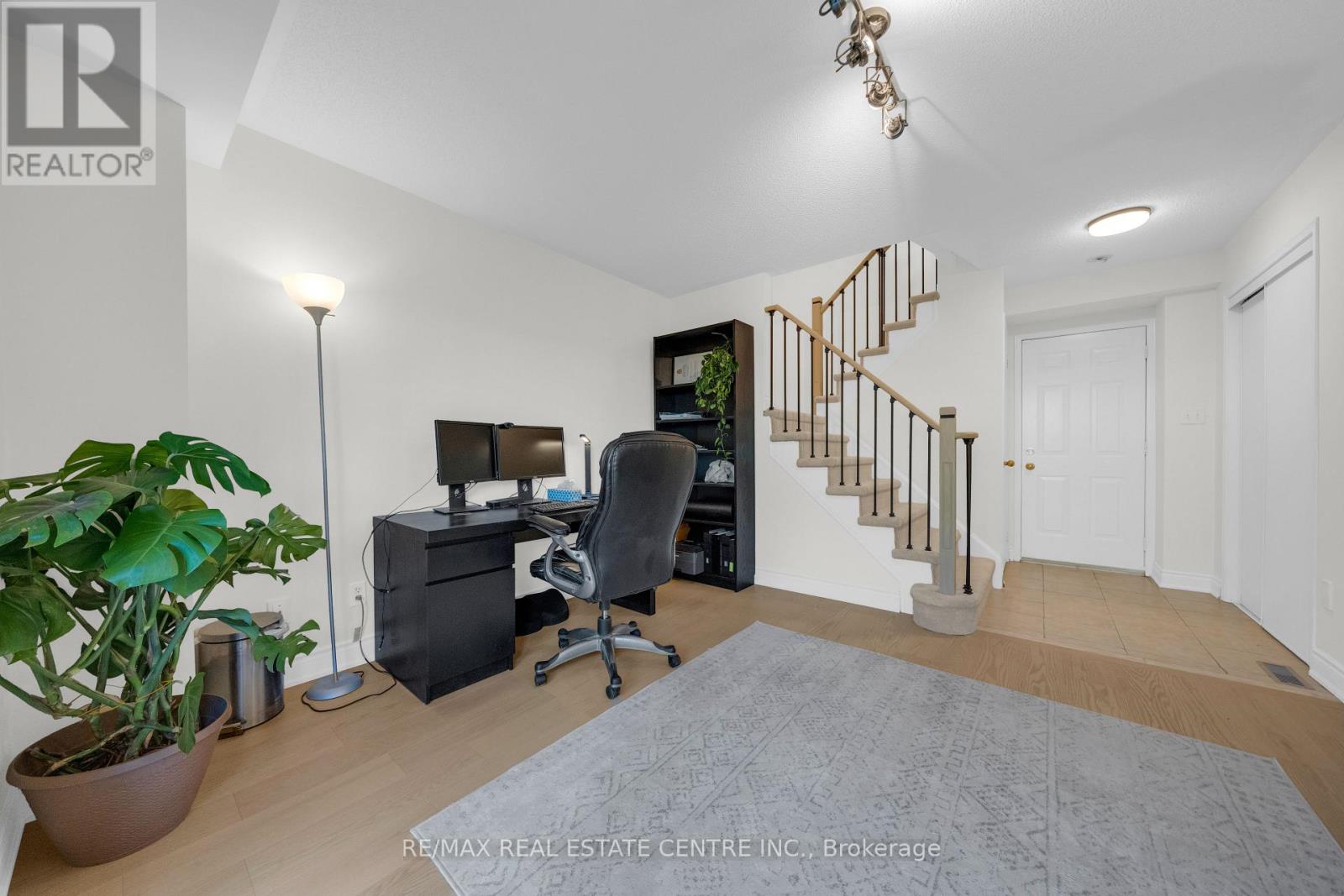 3440 REDPATH CIRCLE - 46