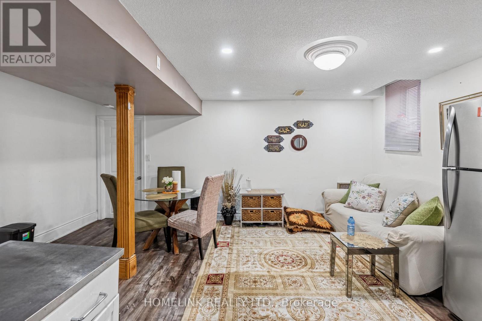 5054 TERRY FOX WAY - 38