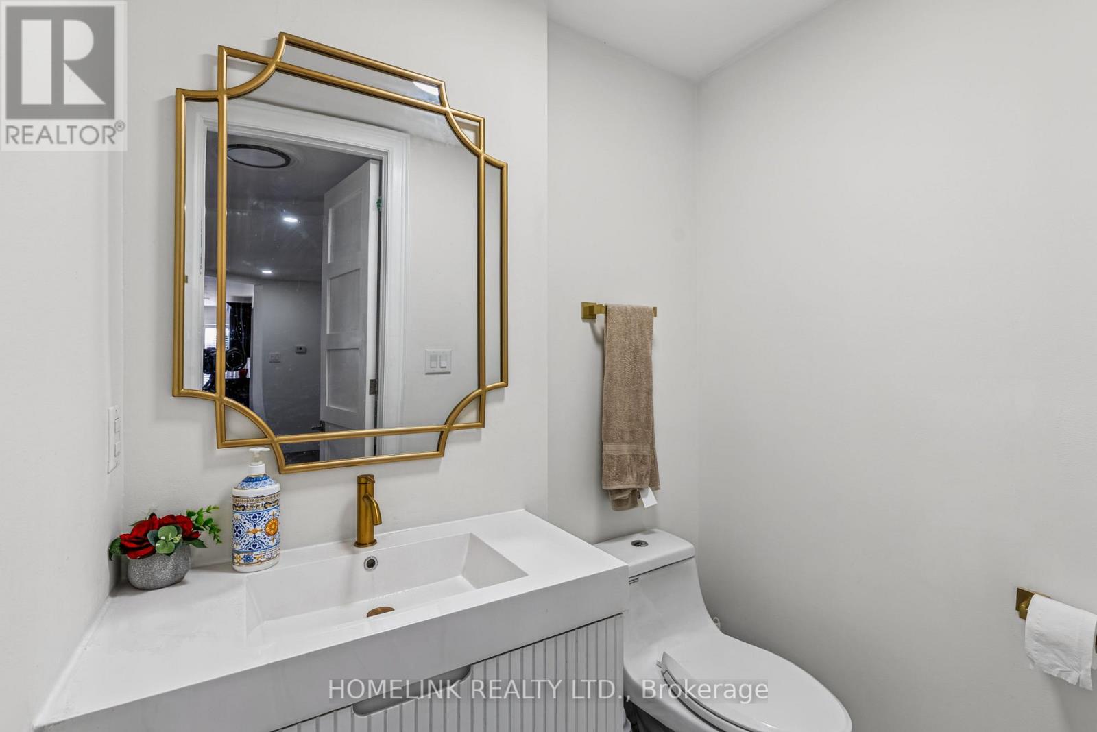 5054 TERRY FOX WAY - 12