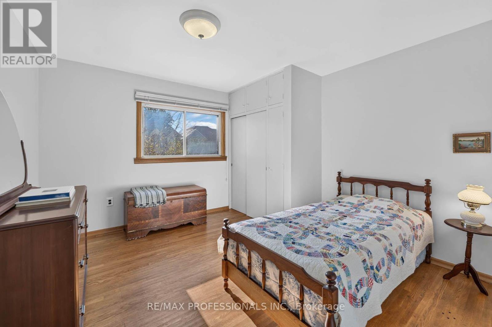 2467 Edenhurst Drive — photo 16