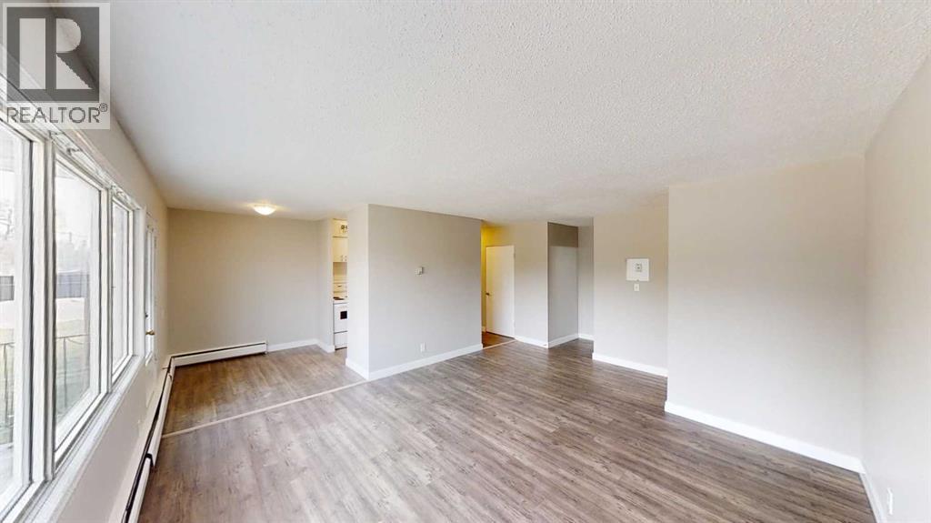 8, 10802 99 Street, photo 7 of 13