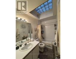 Bathroom - 970 Killarney Crescent, Kingston, ON K7M8C7 Photo 9