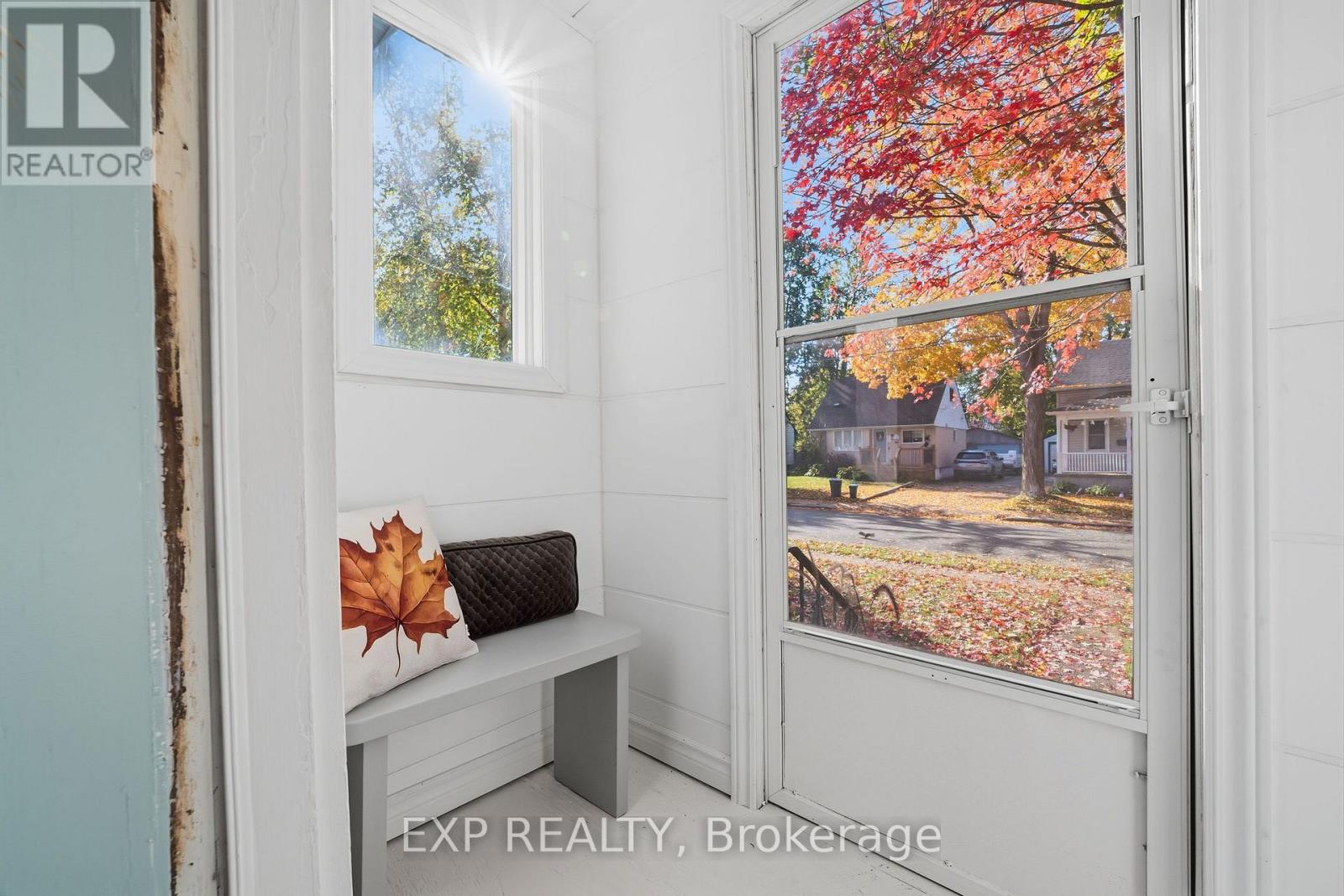 264 Douglas Street — photo 13