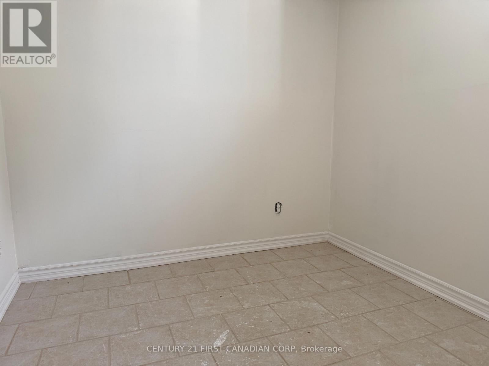1577 Colborne Street East — photo 13