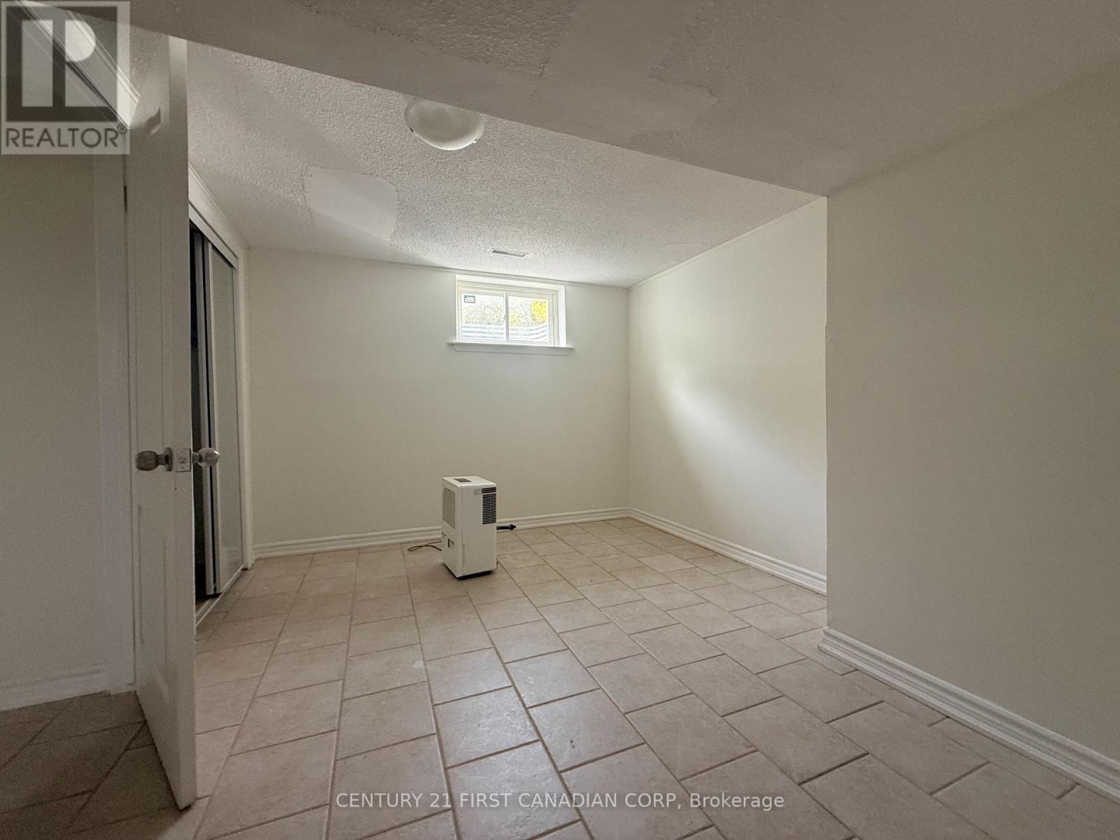 1577 Colborne Street East — photo 15