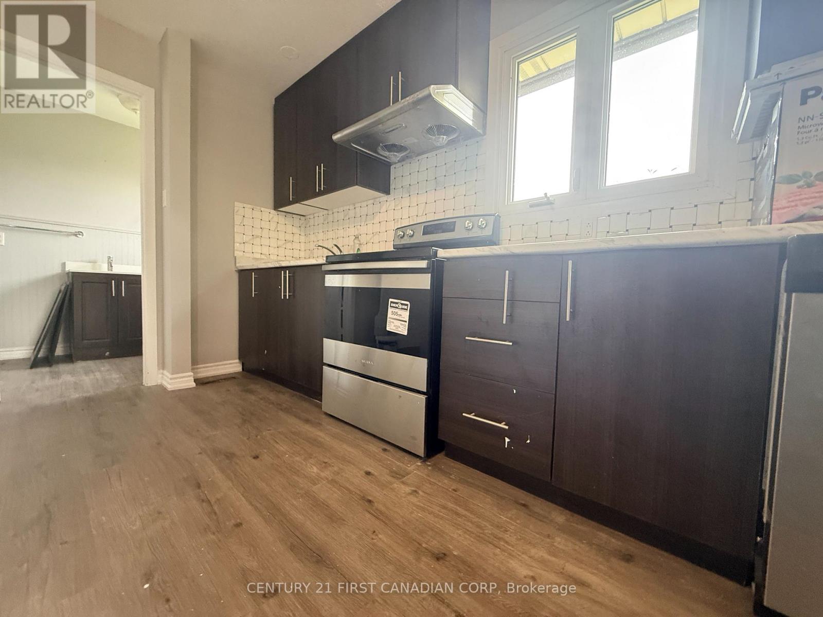 1577 Colborne Street East — photo 17