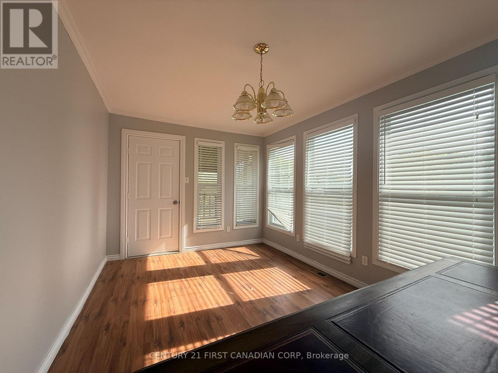 1577 COLBORNE STREET E, Brant (Brantford Twp) — photo 9
