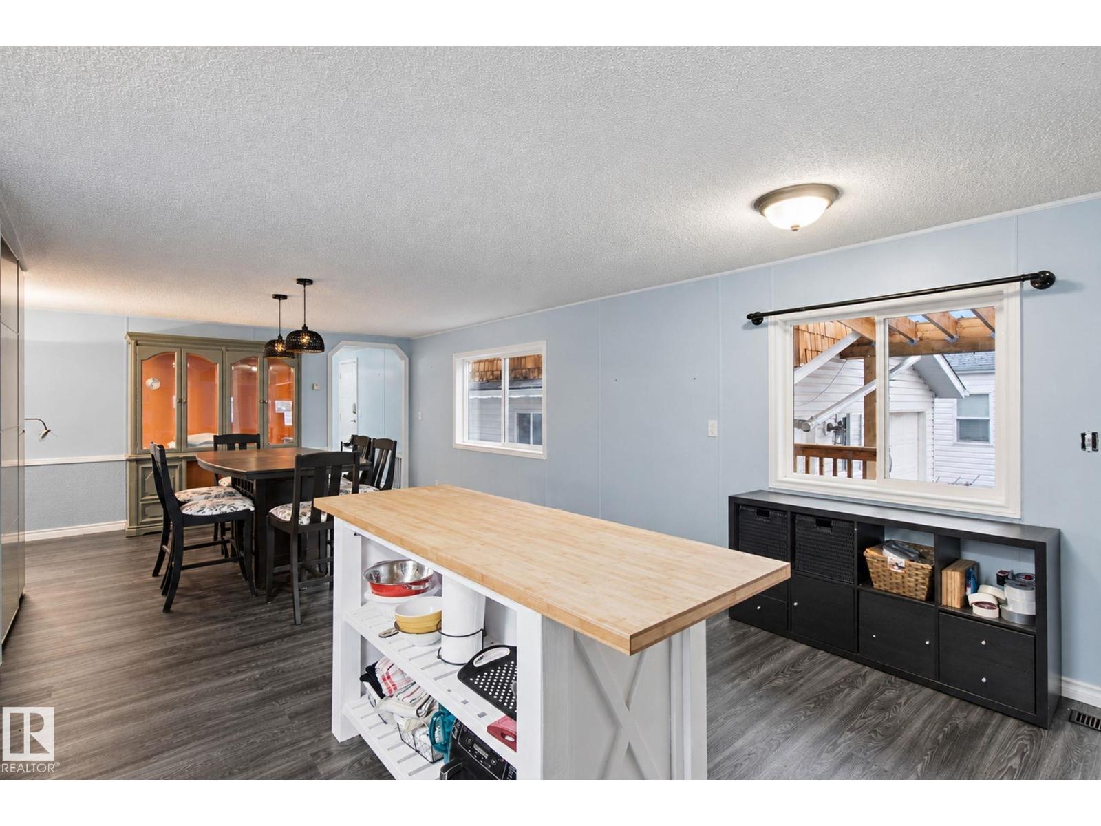 #110 3400 48 Street, photo 5