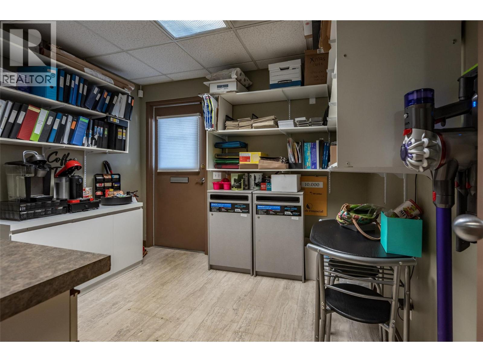  1451 Columbia Avenue, Castlegar - Image 1