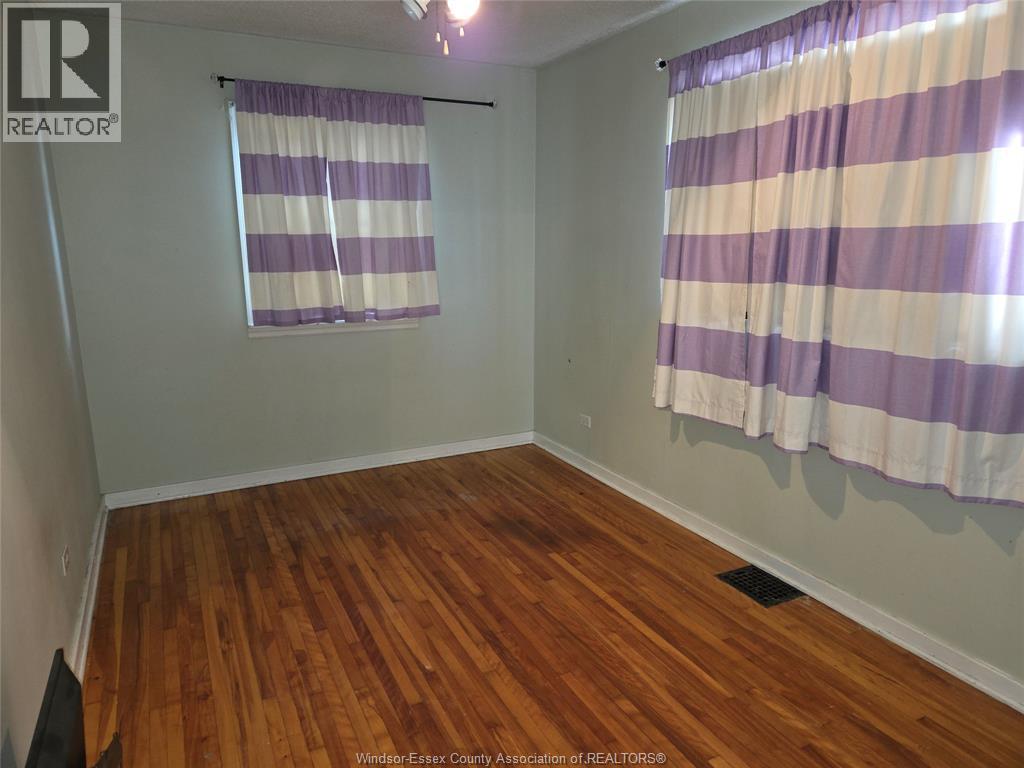 130 Duff Avenue — photo 7