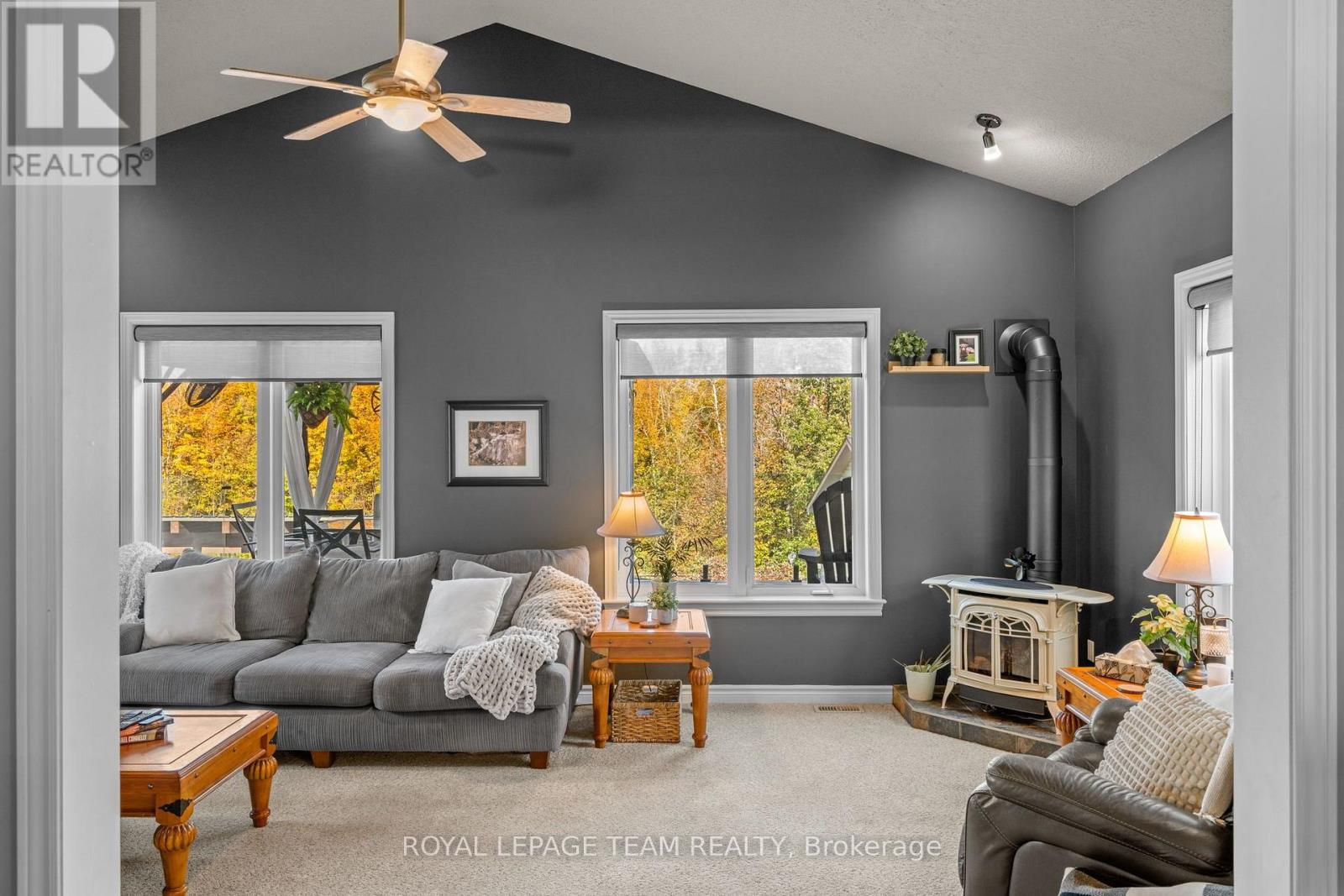 406 Mcintosh Way — photo 16