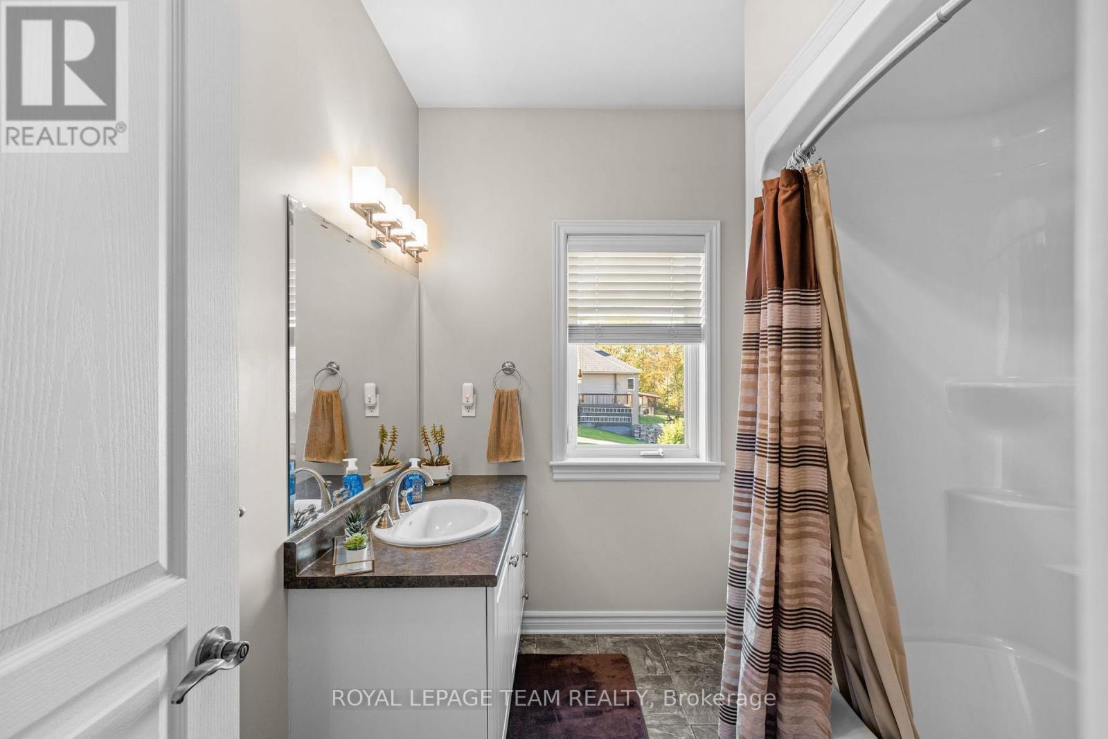 406 Mcintosh Way — photo 19