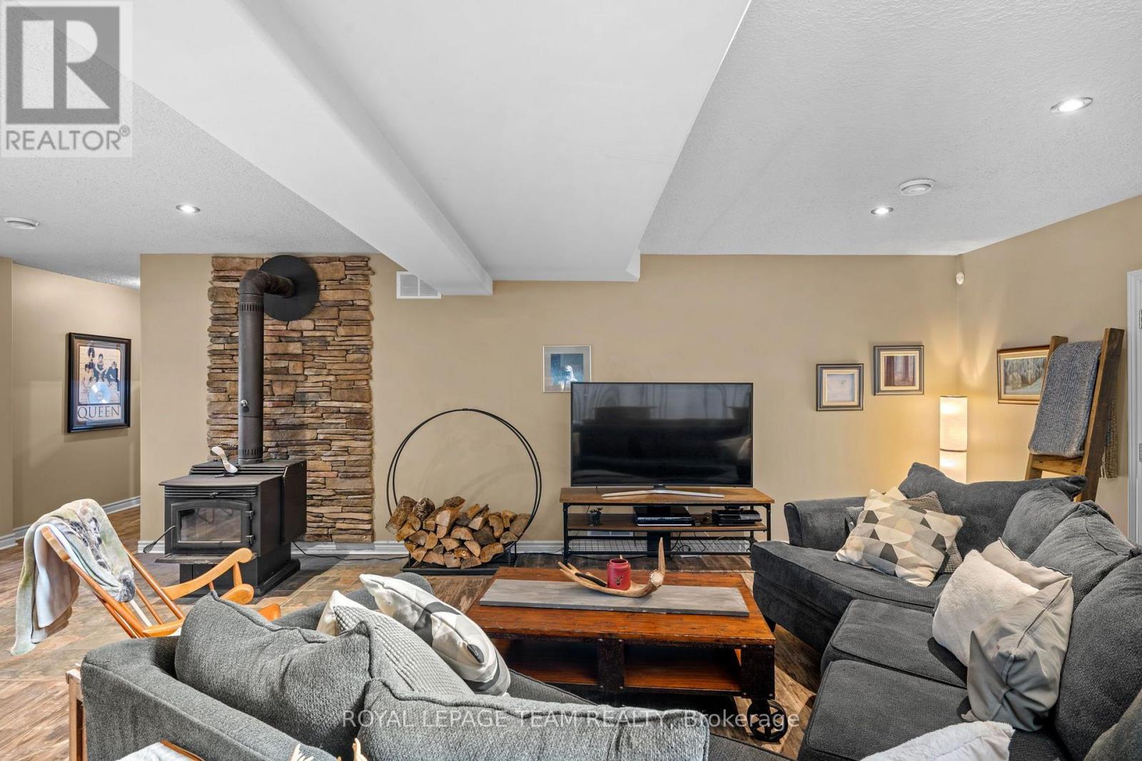 406 Mcintosh Way — photo 30