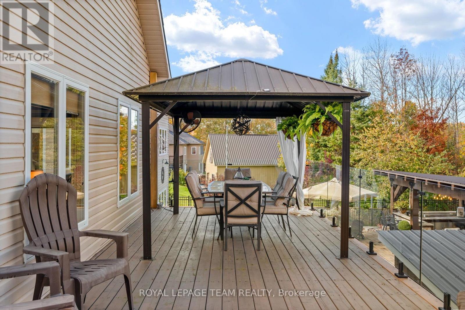406 Mcintosh Way — photo 41