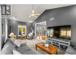 Sunroom - 406 Mcintosh Way, Mississippi Mills, ON K0A1A0 Photo 17