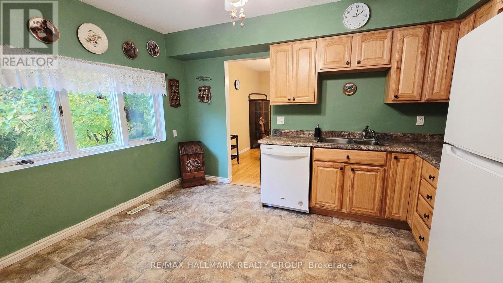 860 MUNRO DRIVE, McNab/Braeside — photo 10