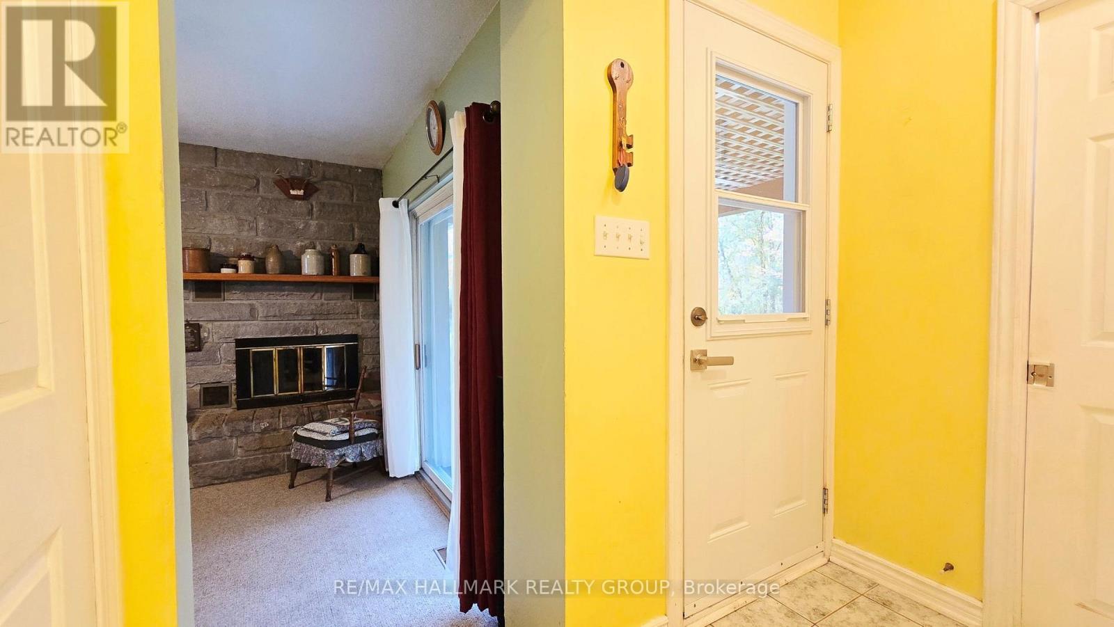 860 Munro Drive — photo 15