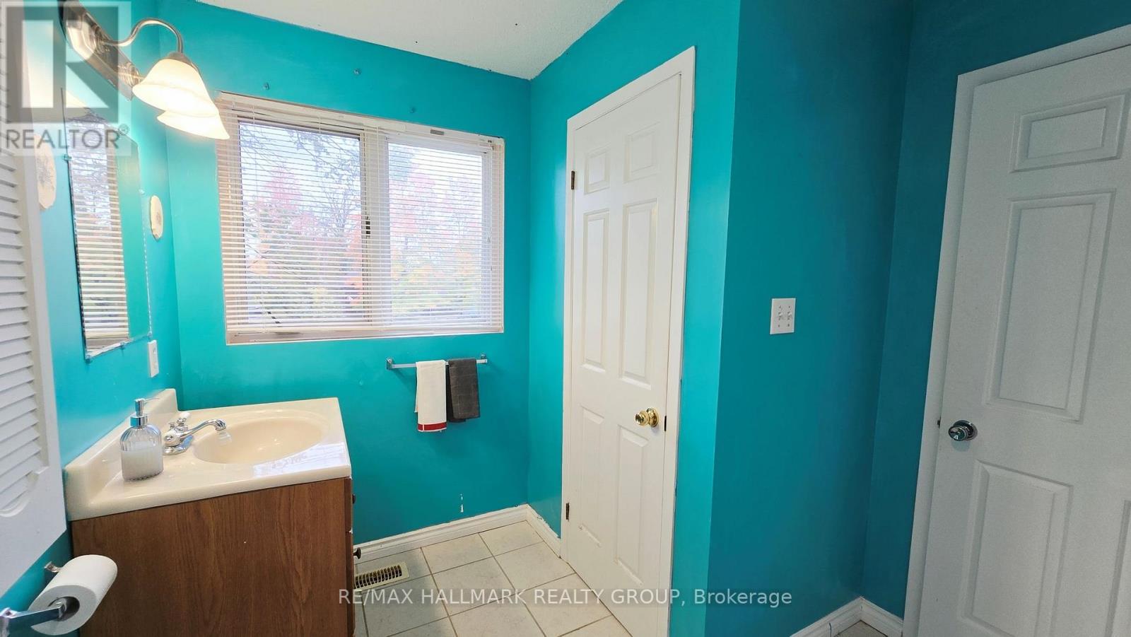 860 Munro Drive — photo 23