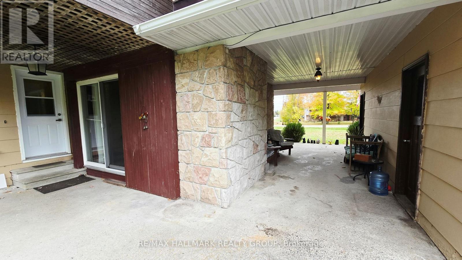860 Munro Drive — photo 38